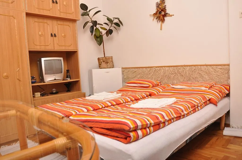 Vass Vendeghaz Guest House Eger